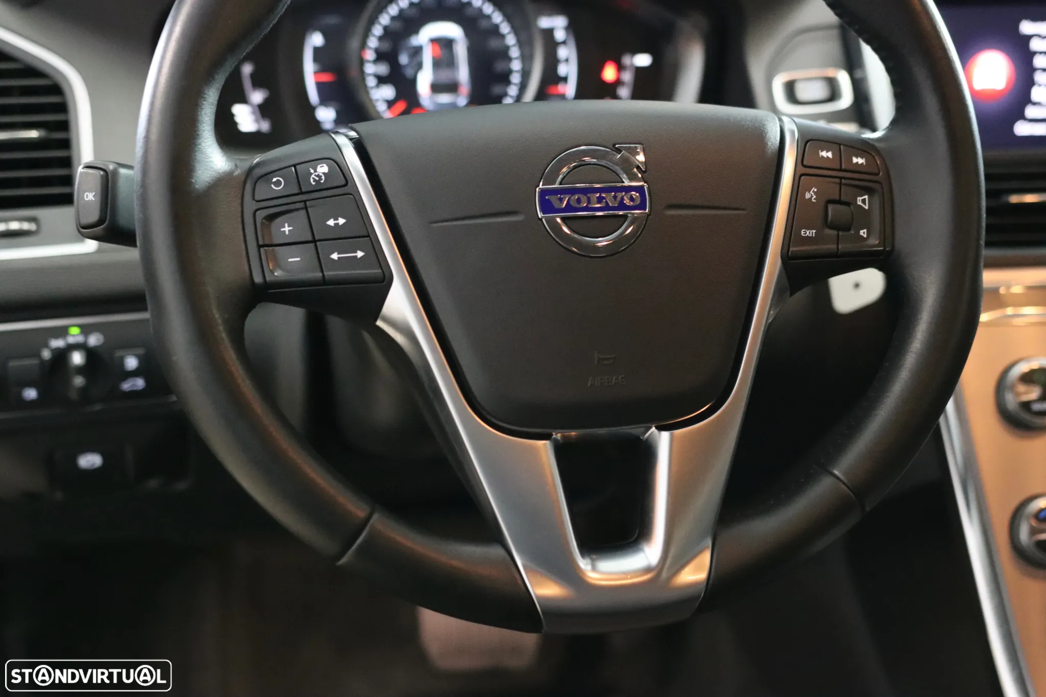 Volvo XC 60 2.0 D3 Summum Geartronic - 16