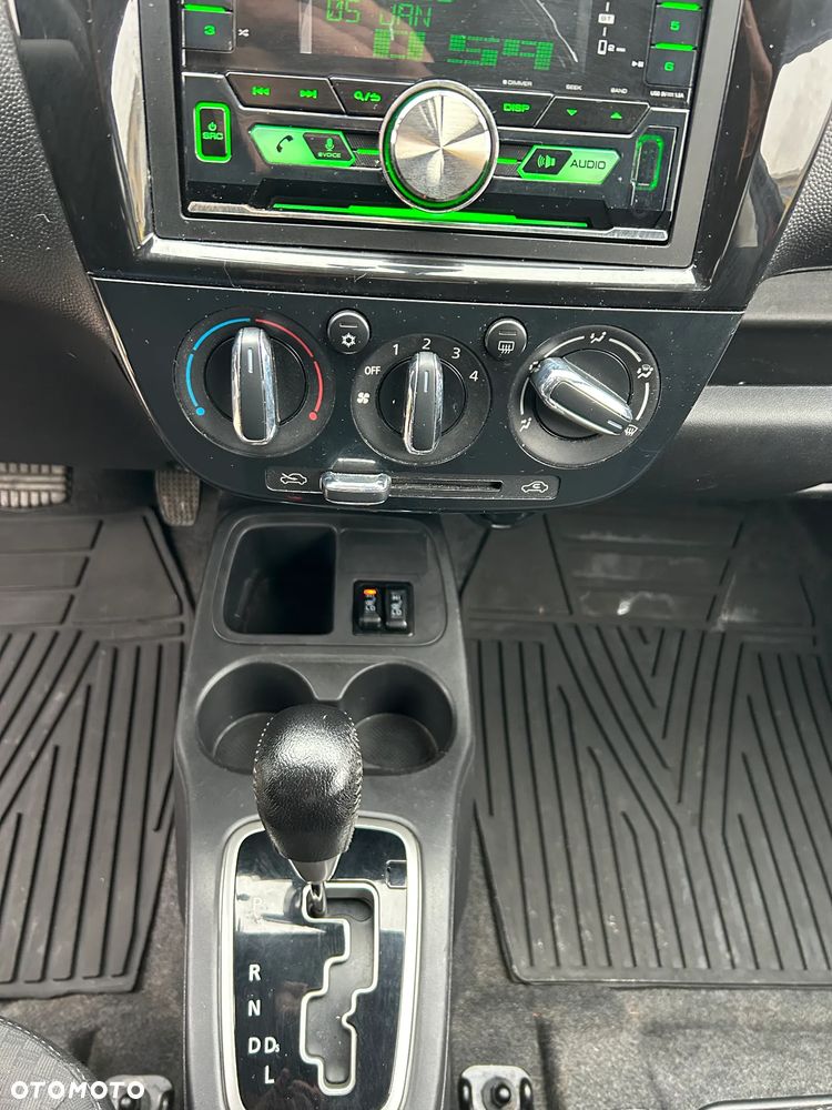 Mitsubishi Space Star 1.2 AS&G Intense CVT - 12