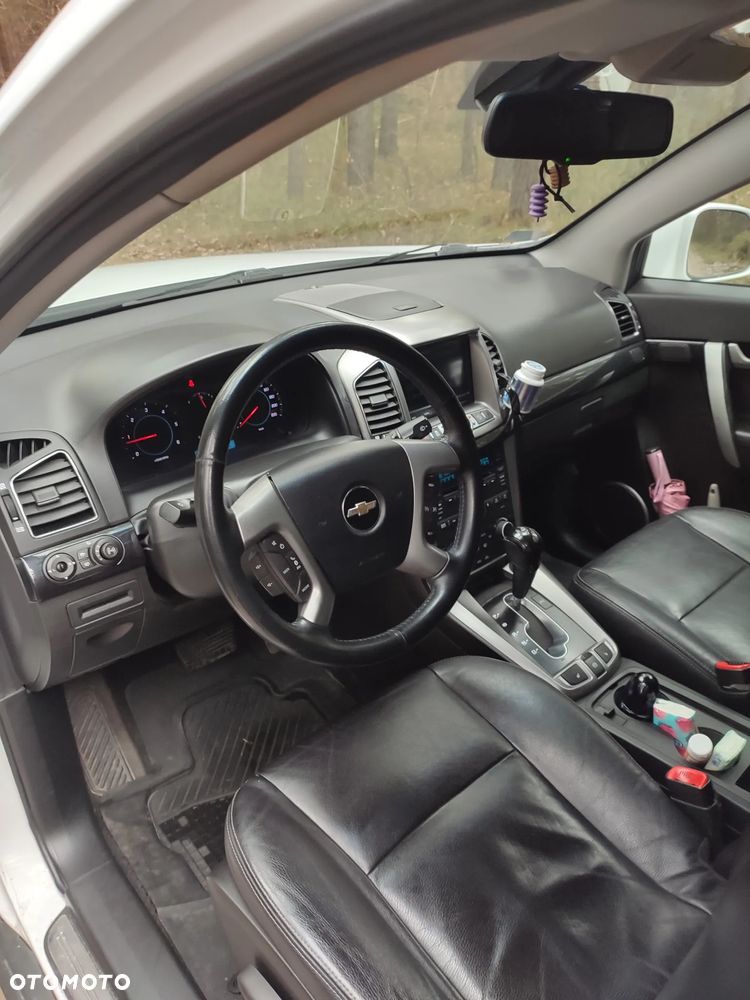 Chevrolet Captiva - 12