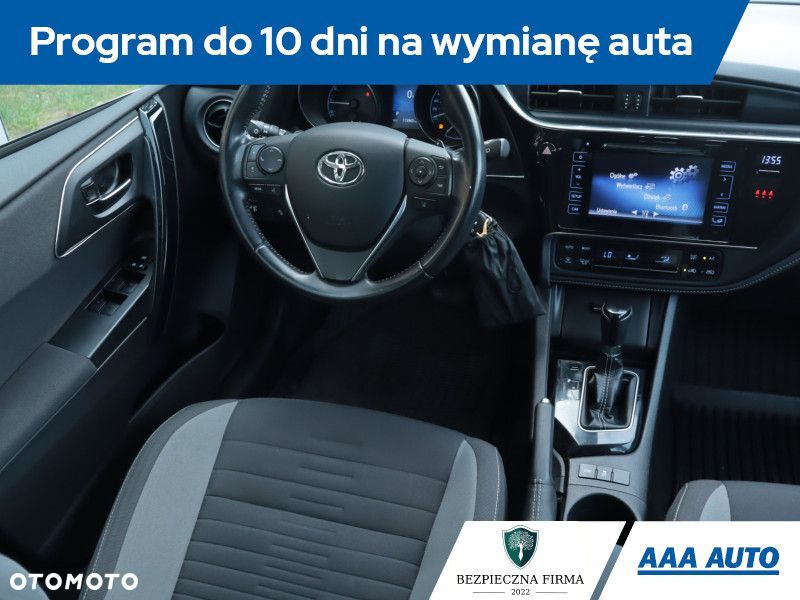 Toyota Auris - 9