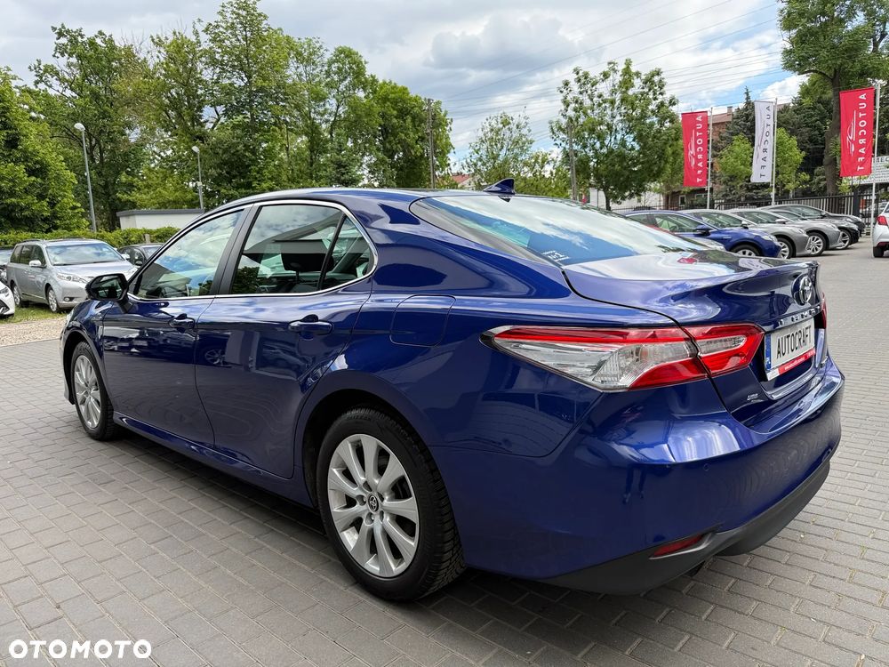 Toyota Camry 2.5 Hybrid Comfort CVT - 3