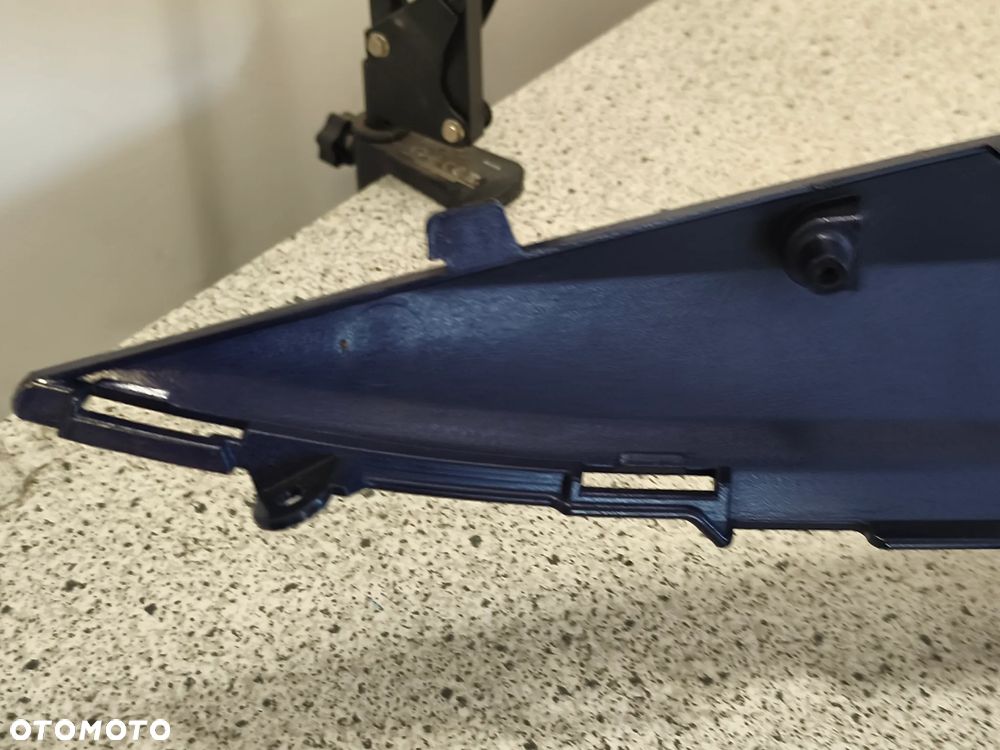 Owiewka, osłona, bok, boczek, zadupek ogon, łącznik zadupka Suzuki Burgman 125 - 29