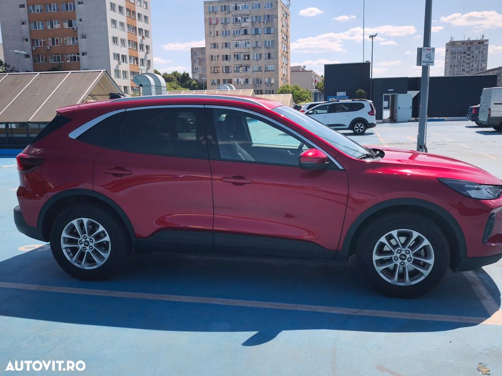 Ford Kuga 1.5 EcoBoost A8 FWD Titanium - 5