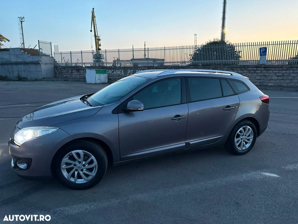 Renault Megane ENERGY dCi 110 Start & Stop Paris - 10