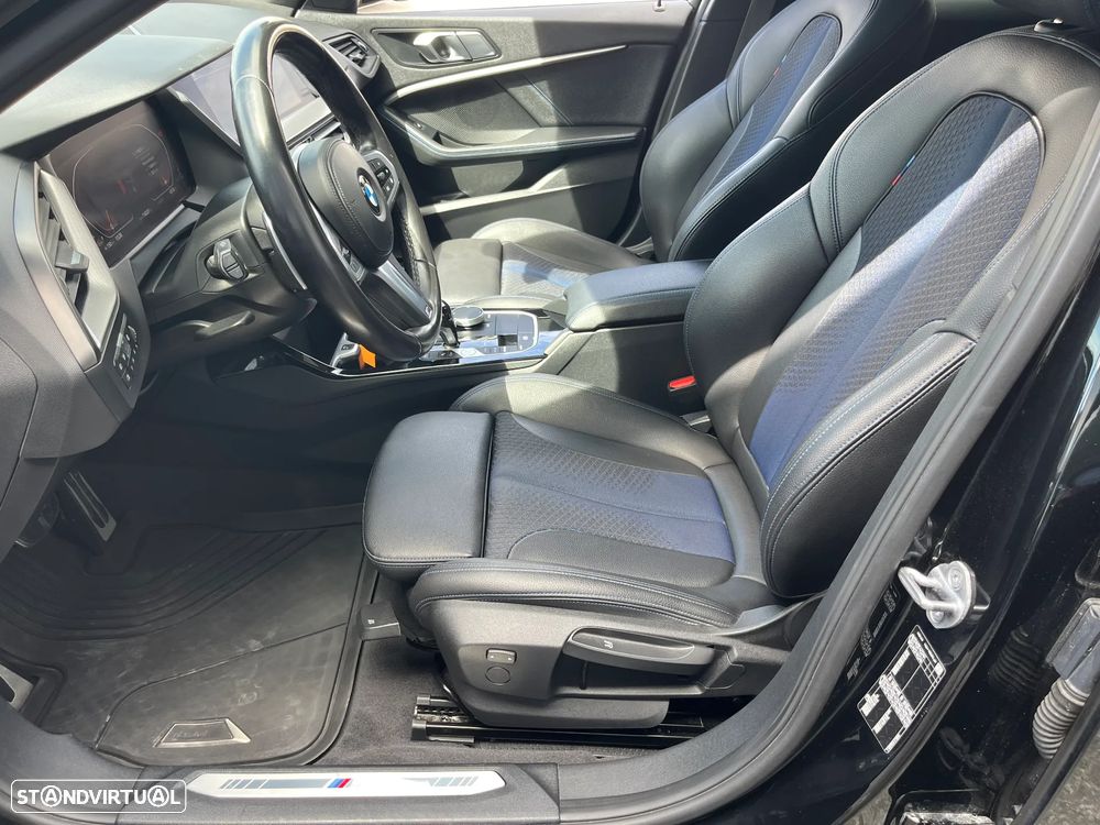 BMW 118 d Pack Desportivo M - 14