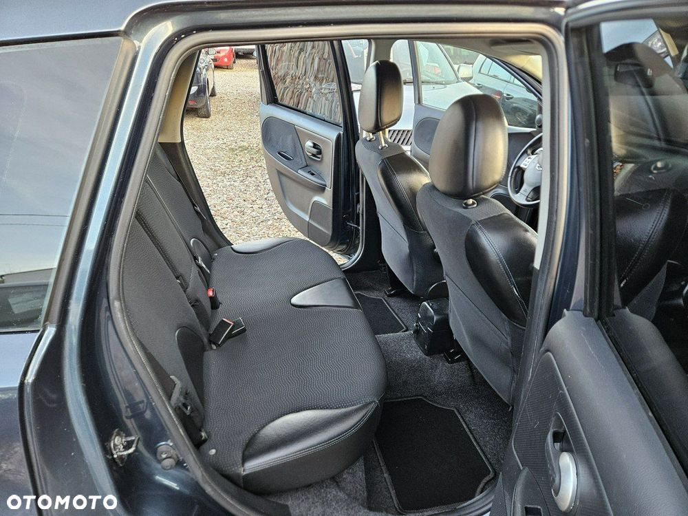 Nissan Note - 11