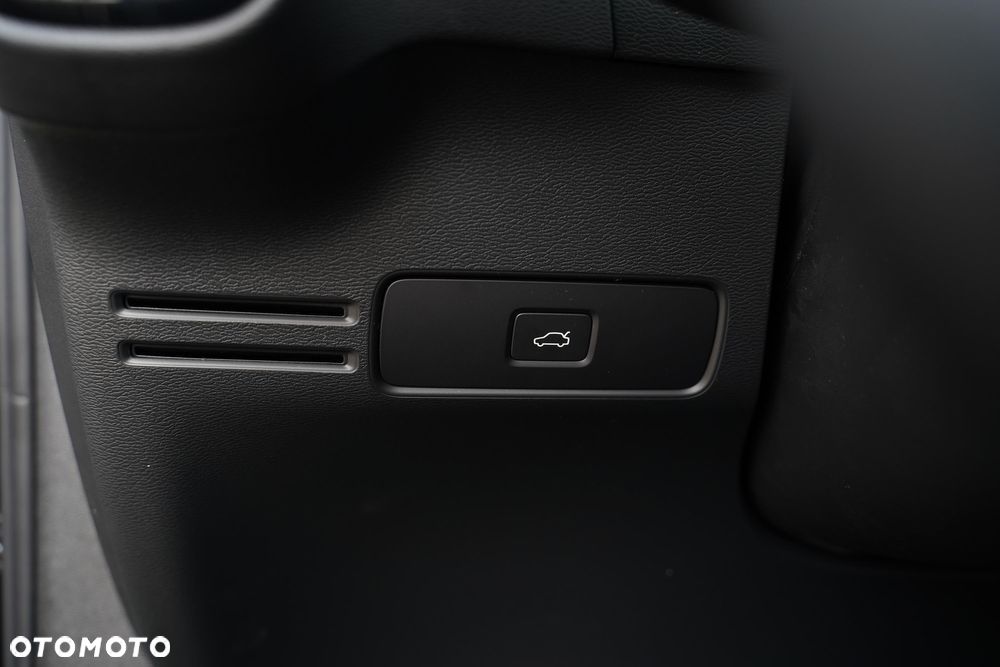 Volvo XC 40 B3 Core - 9