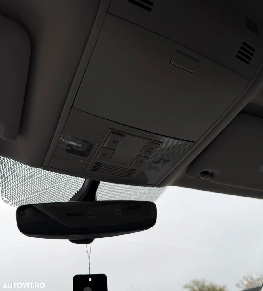 Volkswagen Passat 2.0 TDI DSG Comfortline - 32