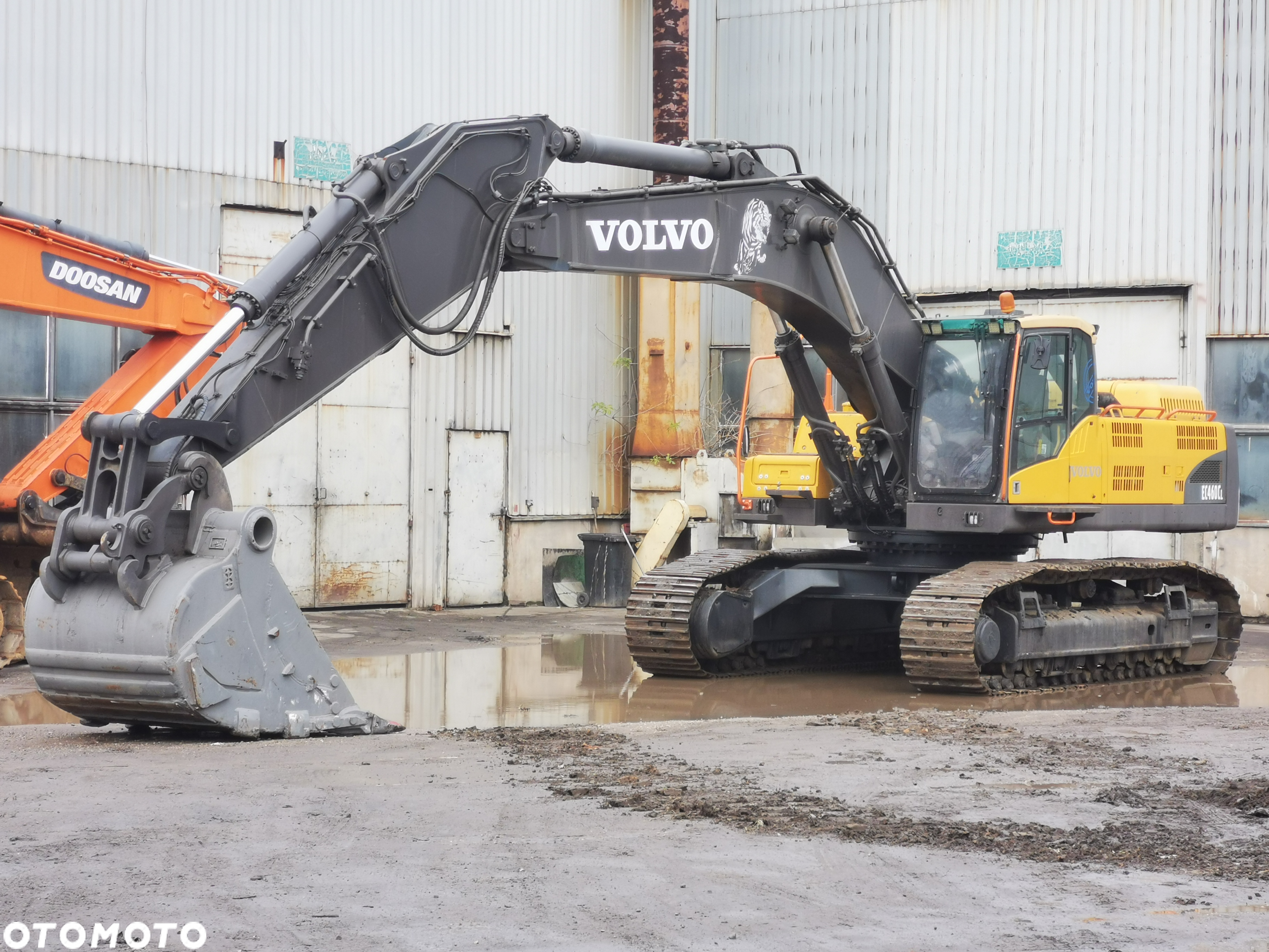 Volvo EC460CL - 5