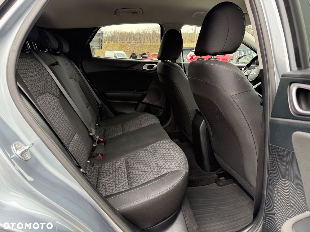 Kia XCeed 1.4 T-GDI M - 27