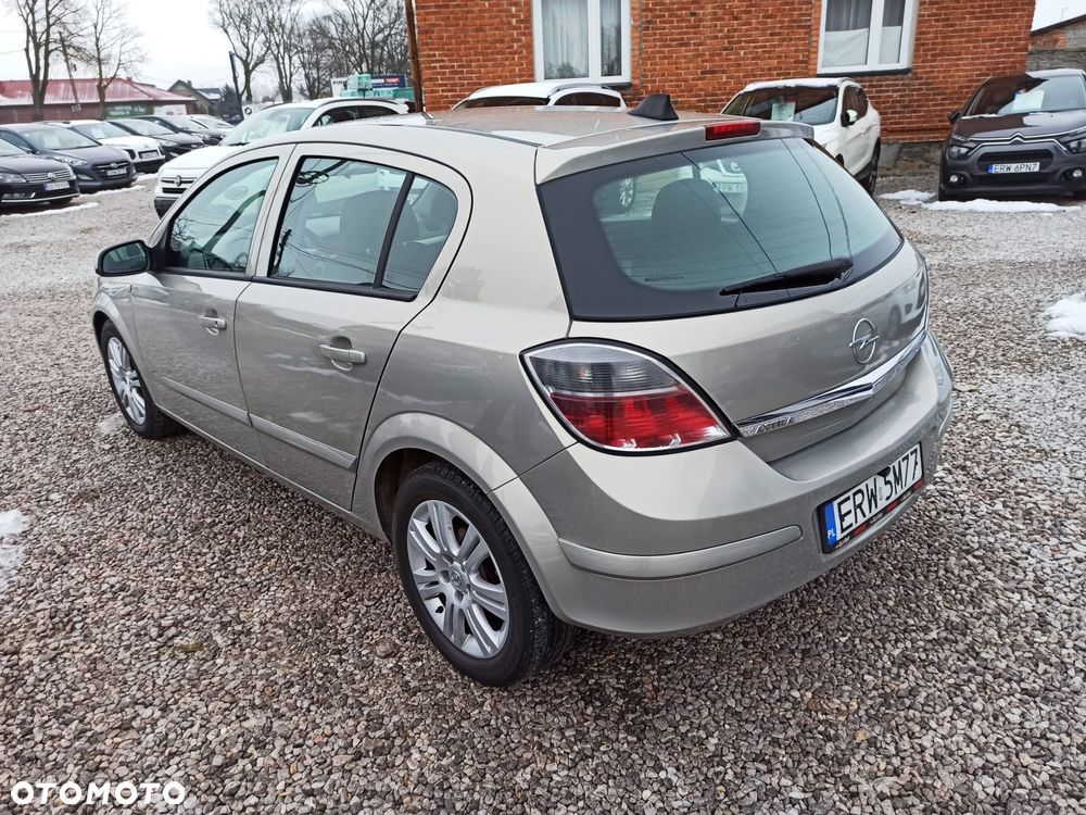 Opel Astra 1.6 Active - 3