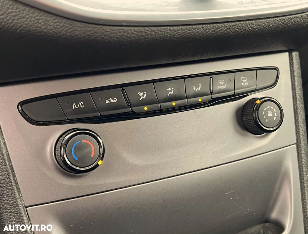 Opel Astra 1.6 CDTI Active - 12