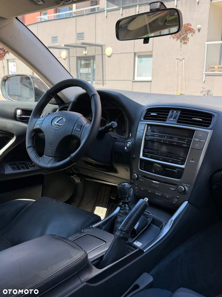 Lexus IS 220 D Comfort - 11