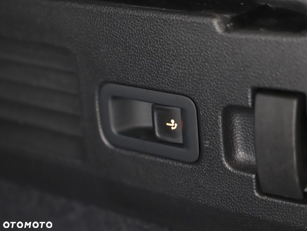 Volkswagen Arteon Shooting Brake 2.0 TDI 4Motion R-Line DSG - 24