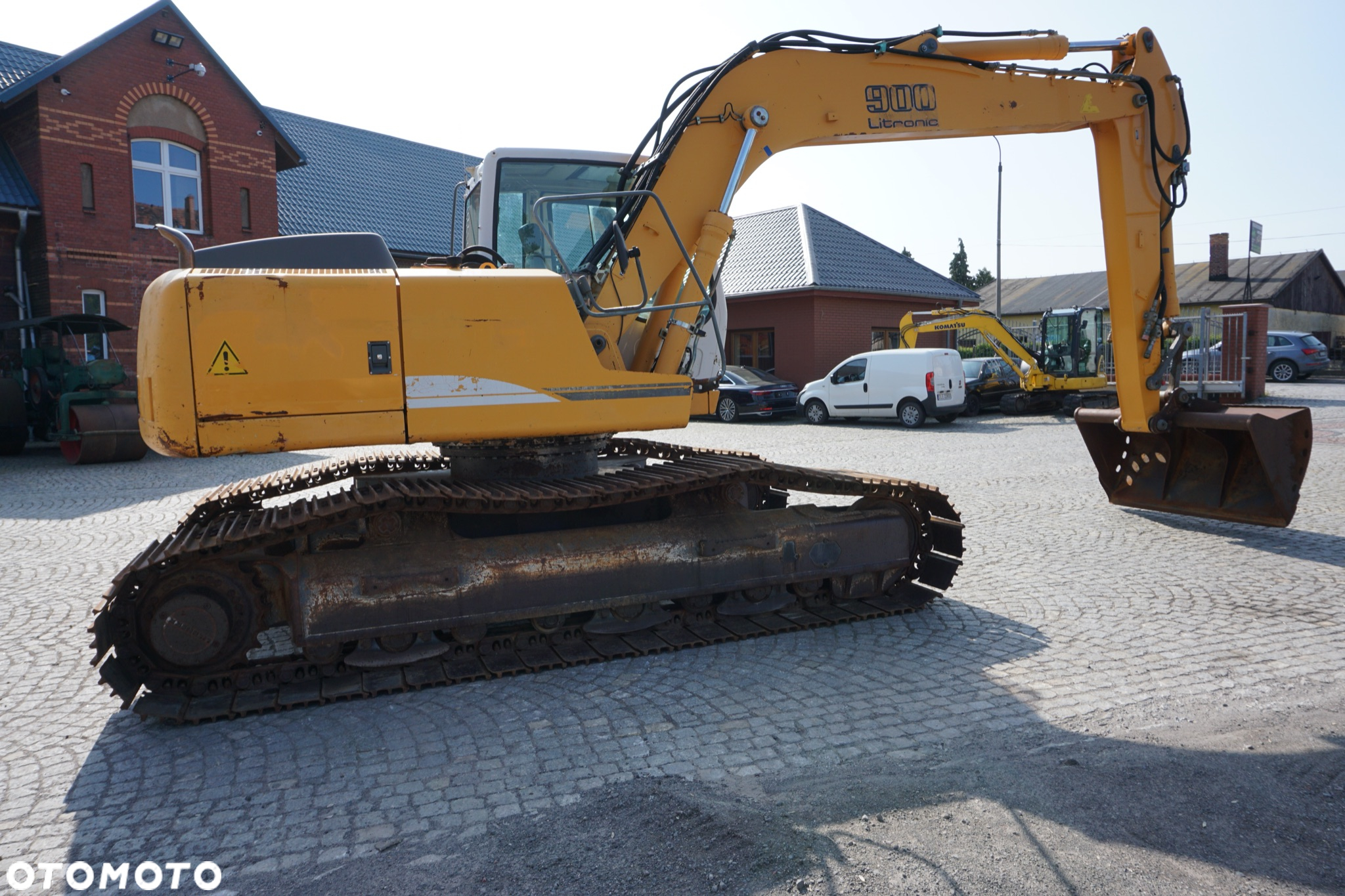 Liebherr R 900C Dłuższy zasięg - 2