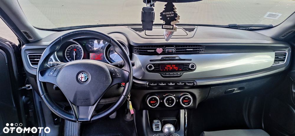 Alfa Romeo Giulietta 1.6 JTDM 16V - 2