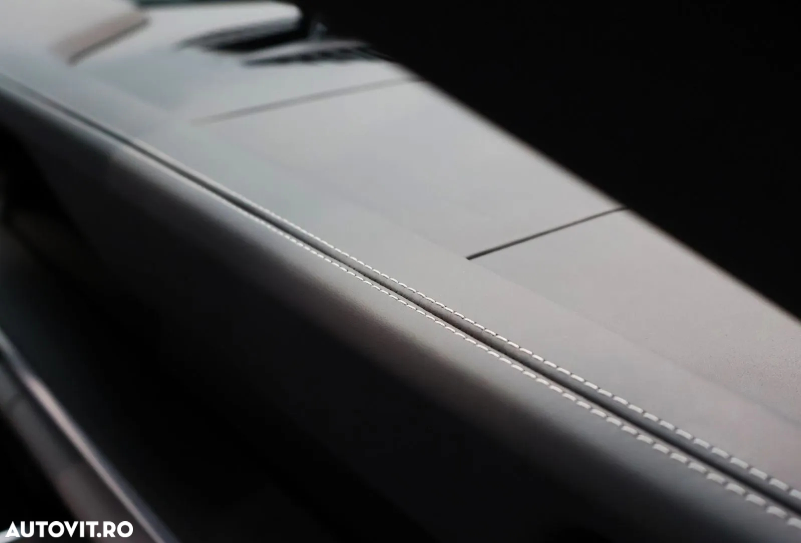 Porsche 911 Carrera 4S - 37