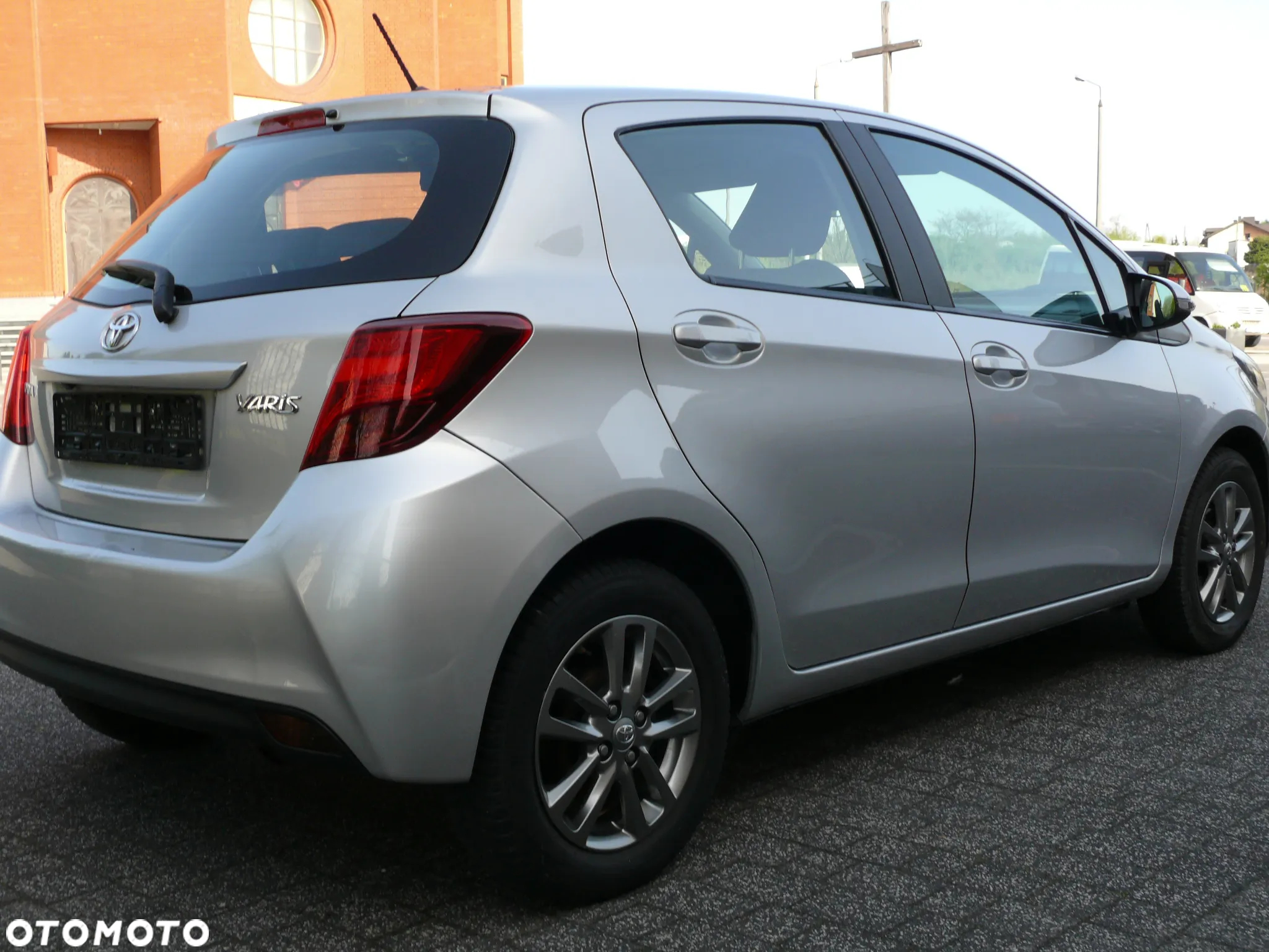 Toyota Yaris 1.33 Premium - 7