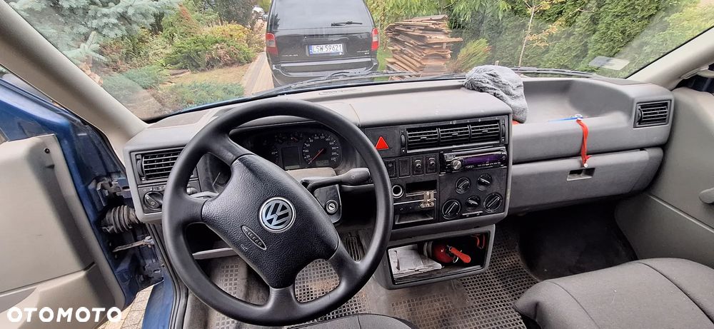 Volkswagen Transporter - 9