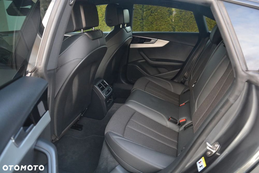 Audi A5 Sportback 40 TDI S tronic S line - 14