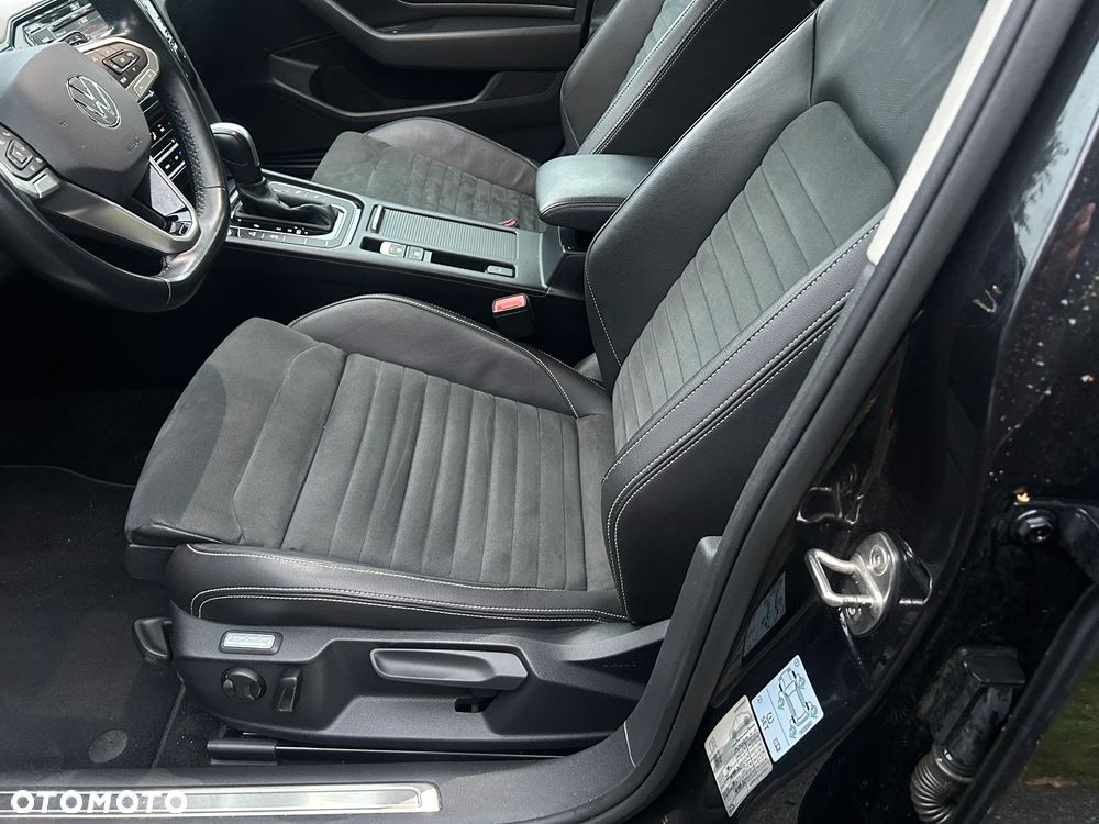 Volkswagen Passat 2.0 TDI EVO Elegance DSG - 13