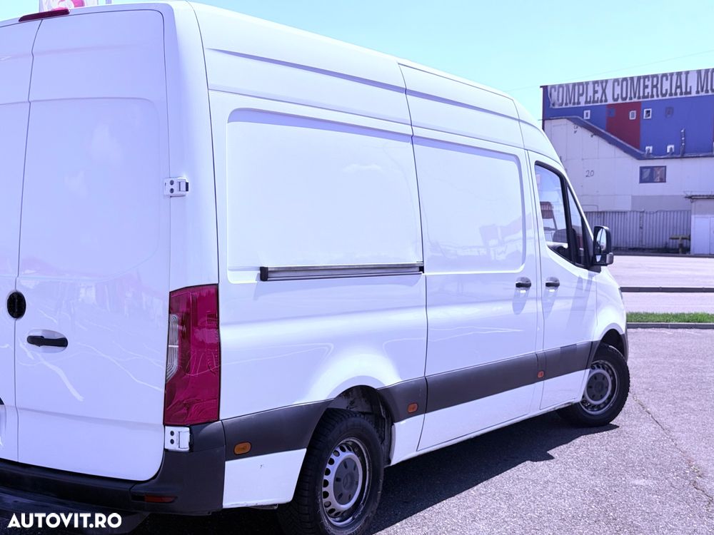 Mercedes-Benz Sprinter - 7