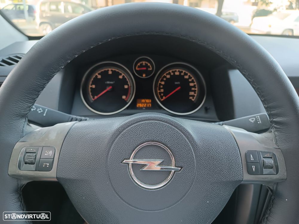Opel Astra 1.3 CDTI - 13