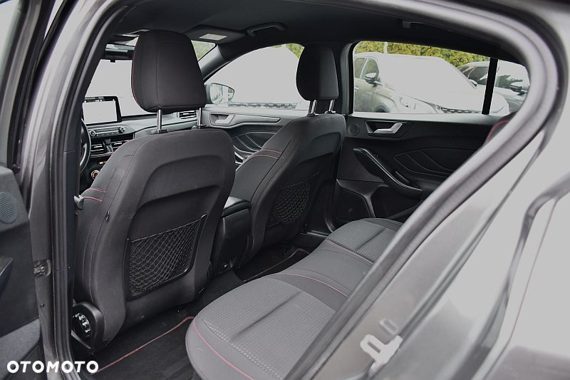 Ford Focus 1.5 EcoBlue Start-Stopp-System ST-LINE STYLE - 17