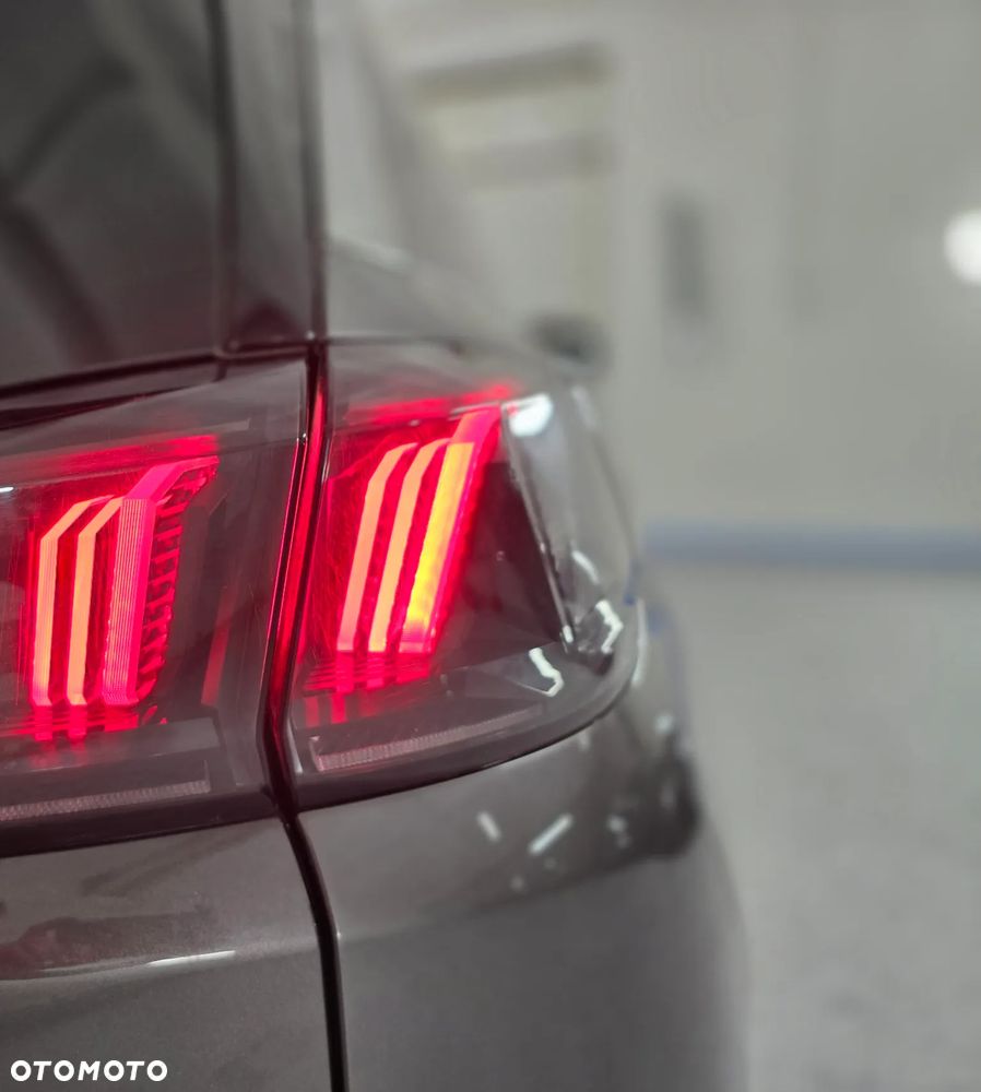 Peugeot 5008 BlueHDi 130 EAT8 Allure - 13