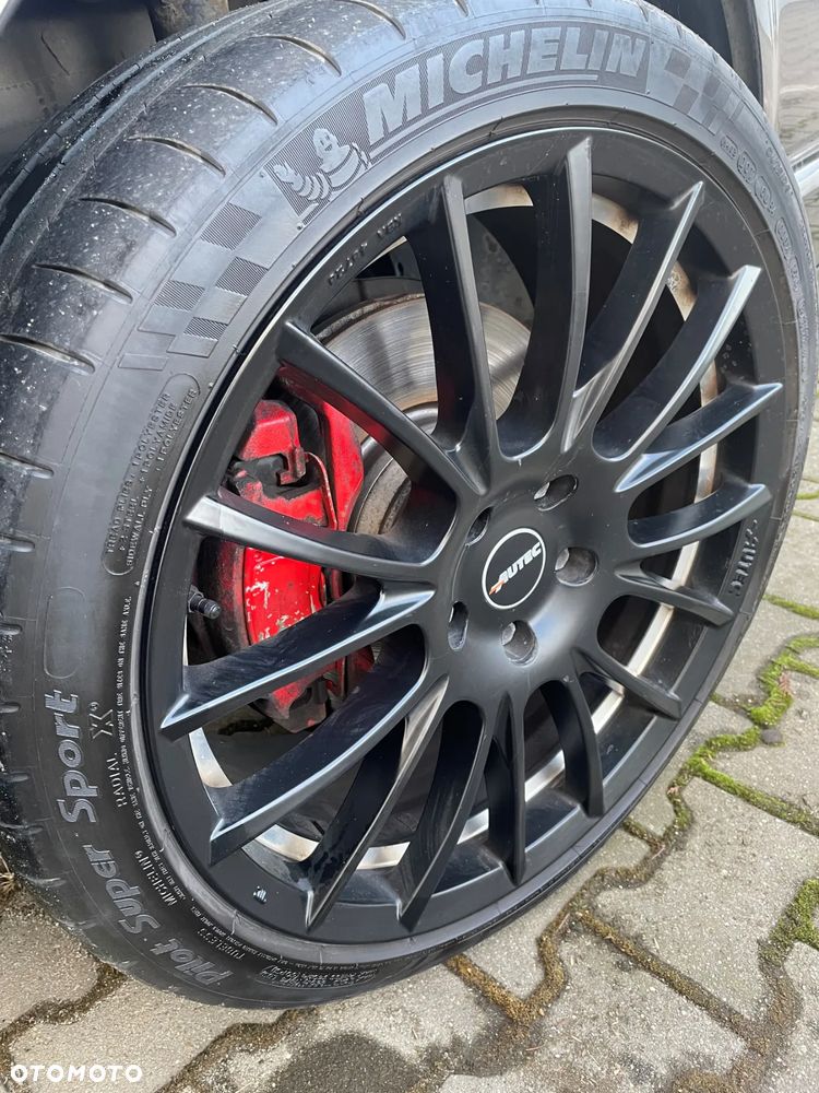 Volkswagen Multivan - 25