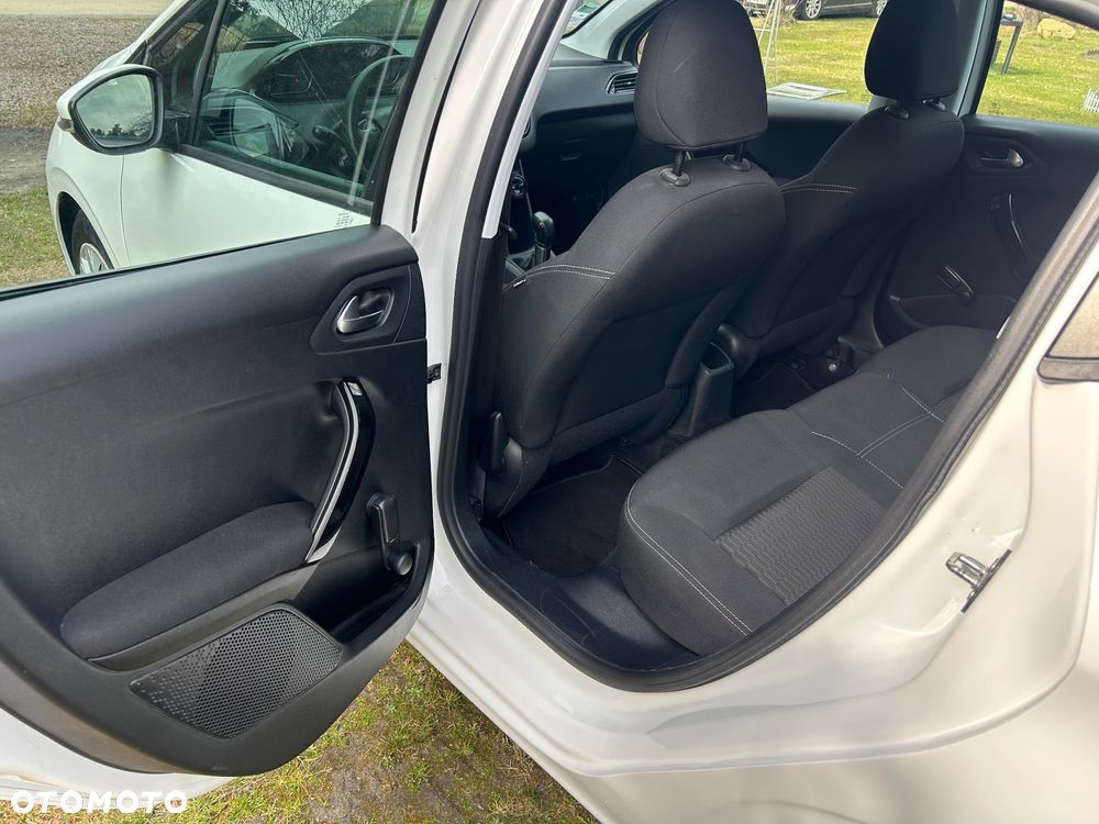 Peugeot 208 1.6 BlueHDi Active - 8
