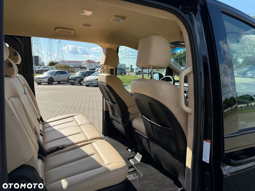 Hyundai Staria 1.6 T-GDI HEV Smart VIP - 22