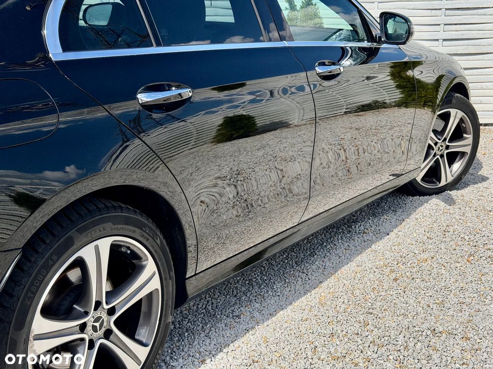 Mercedes-Benz Klasa E 300 9G-TRONIC AMG Line - 30