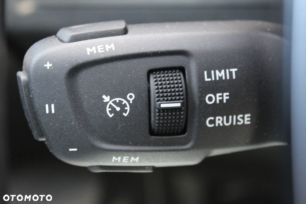 Peugeot 5008 BlueHDi 130 EAT8 Allure - 19