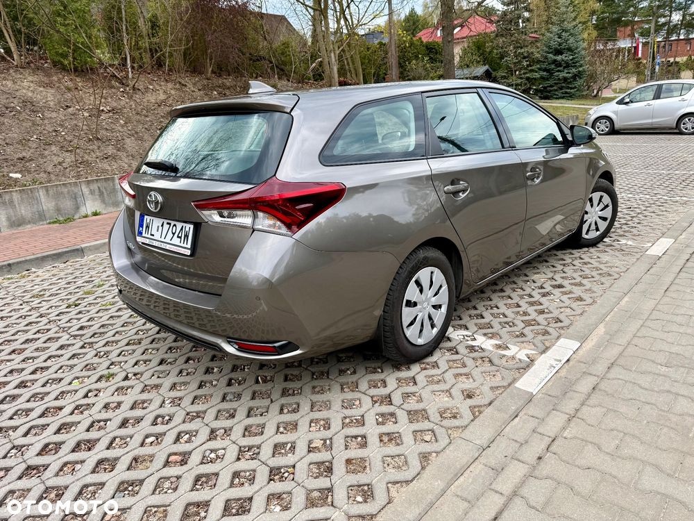 Toyota Auris 1.6 Active - 3