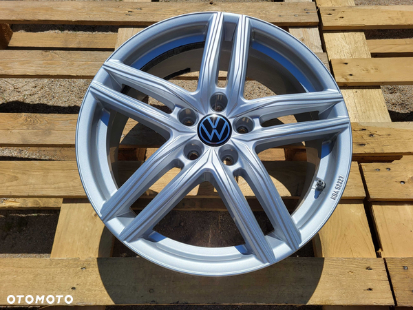 [901] Felgi aluminiowe 18 Cali 5x112 7Jx18H2 VW GTI R-Line CZUJNIKI