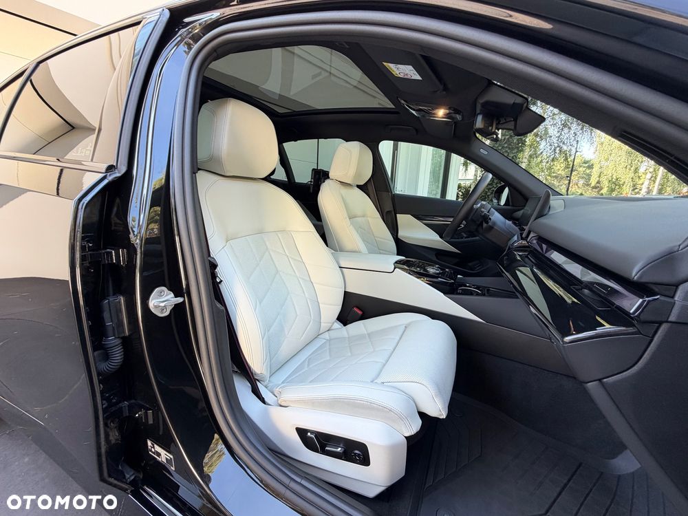 BMW Seria 5 530d xDrive mHEV sport - 19