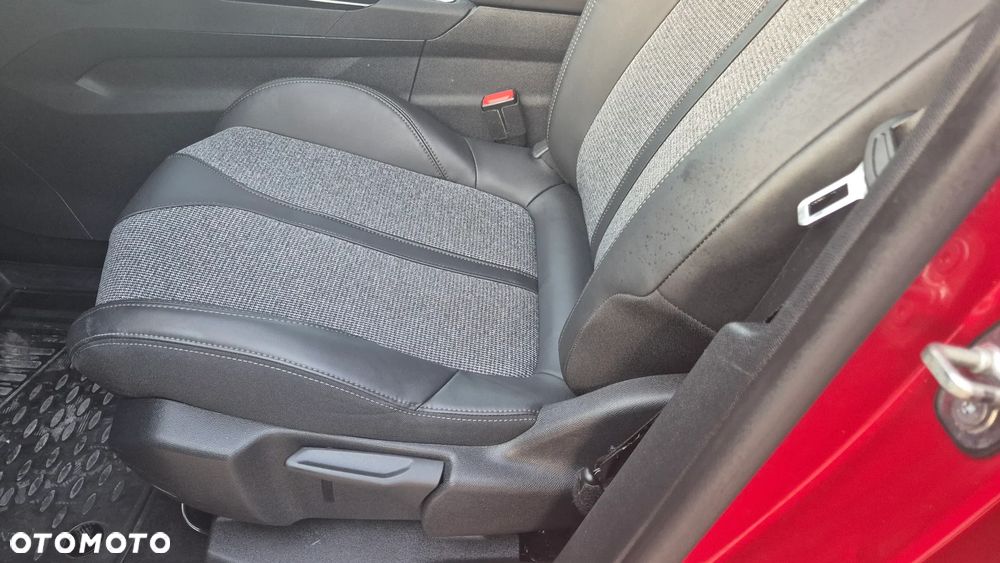 Peugeot 3008 PureTech 130 Stop & Start GPF Active Pack - 16