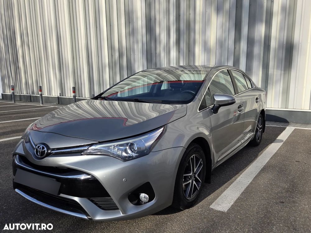 Toyota Avensis 1.8 Multidrive S Executive - 1