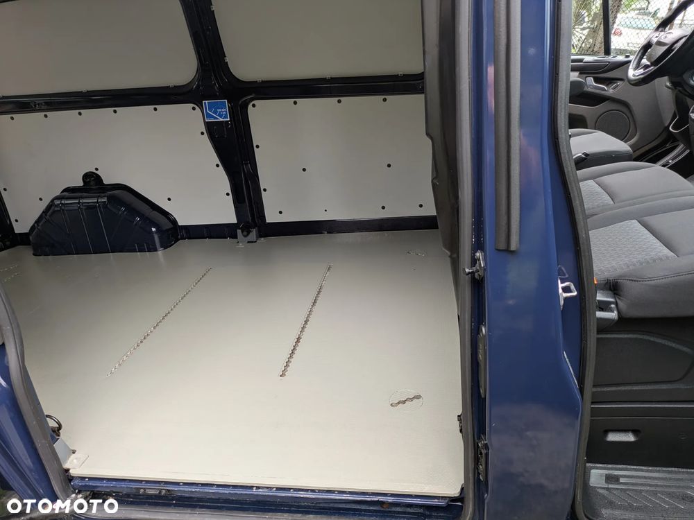 Ford Transit Custom - 16