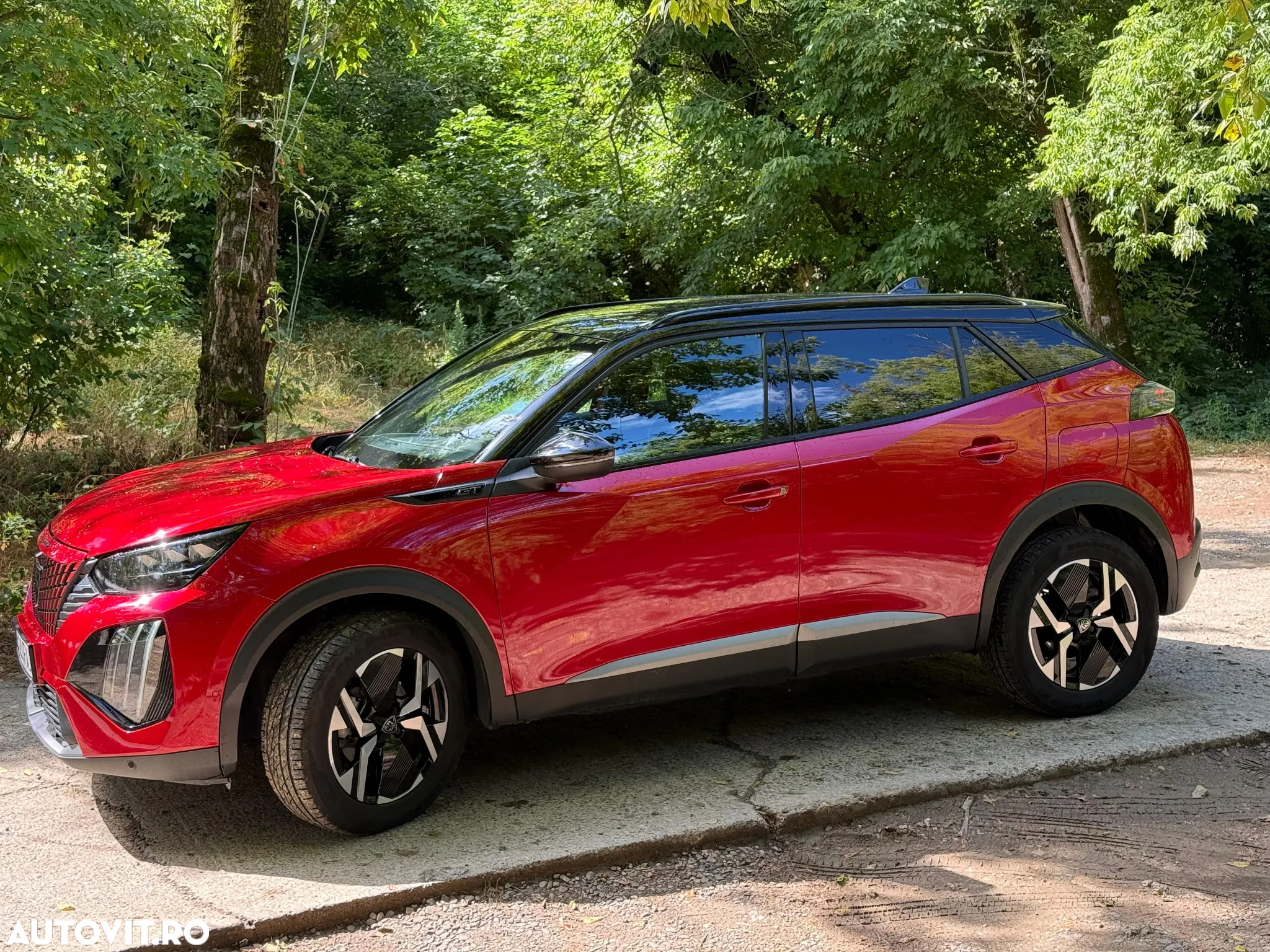 Peugeot 2008 1.2 PureTech EAT8 STT GT - 3