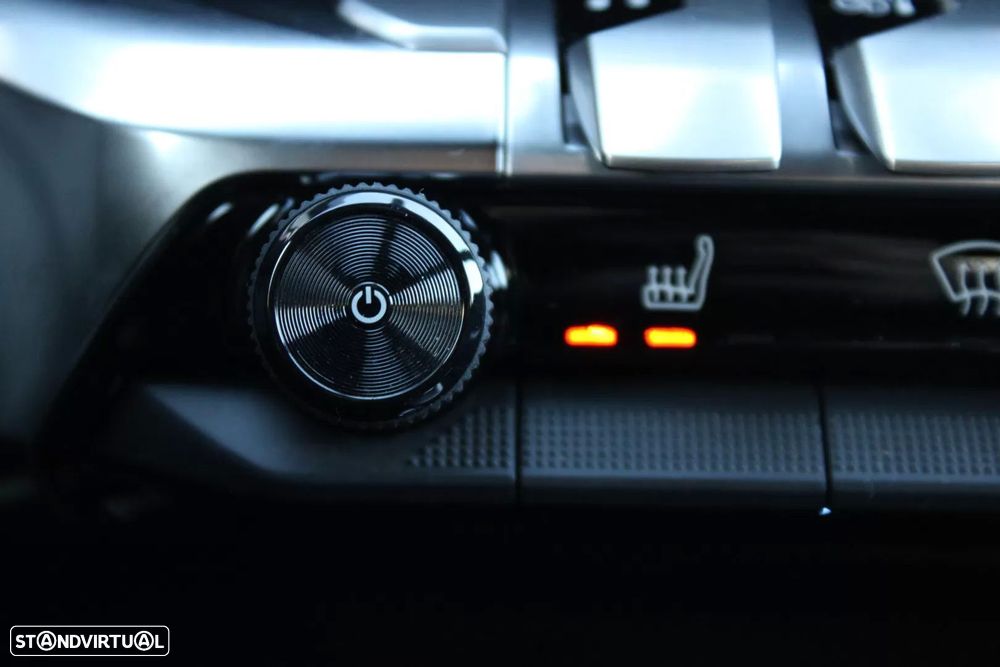 Peugeot 3008 1.6 Hybrid GT Pack e-EAT8 - 20