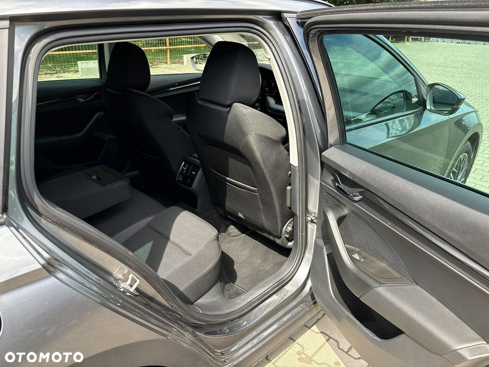 Skoda Octavia 2.0 TDI SCR Ambition DSG - 18