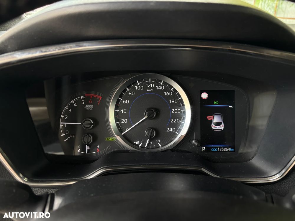 Toyota Corolla 1.8 HSD Business - 15