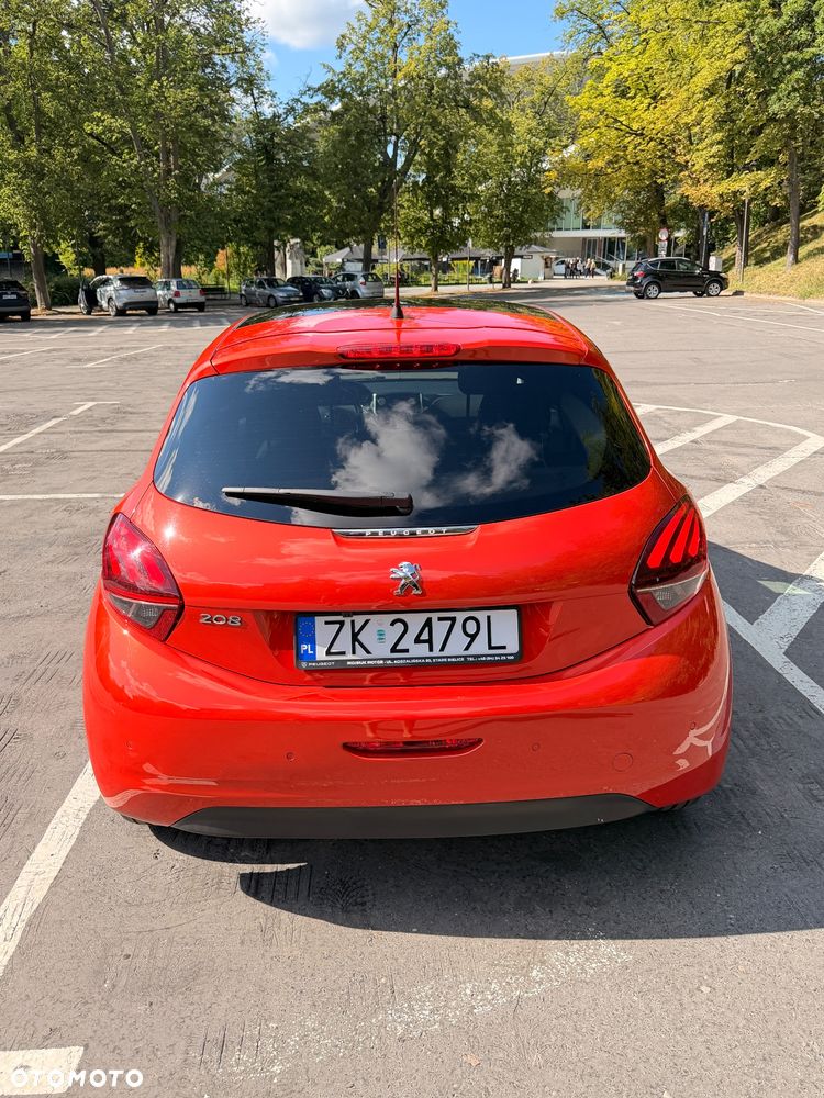Peugeot 208 - 6