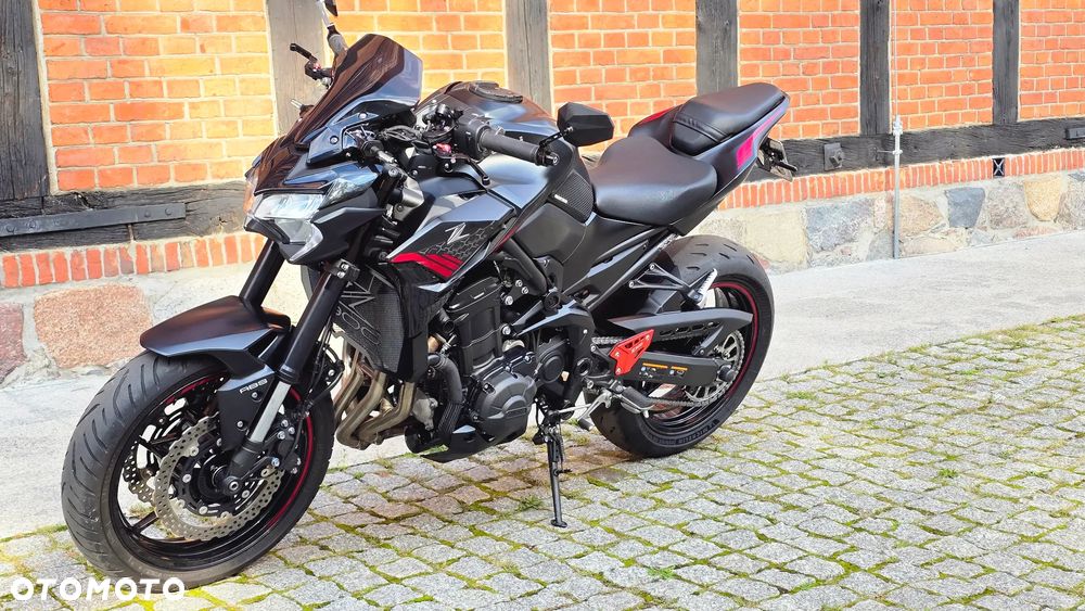 Kawasaki Z 900 - 16