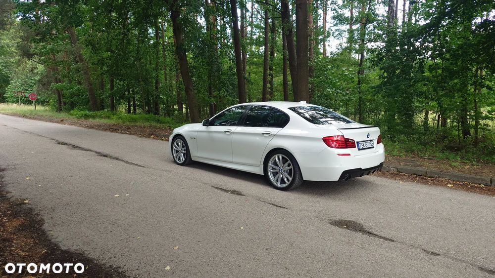 BMW Seria 5 535i Sport-Aut - 16