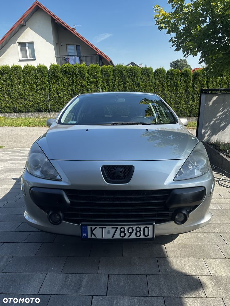 Peugeot 307 - 1