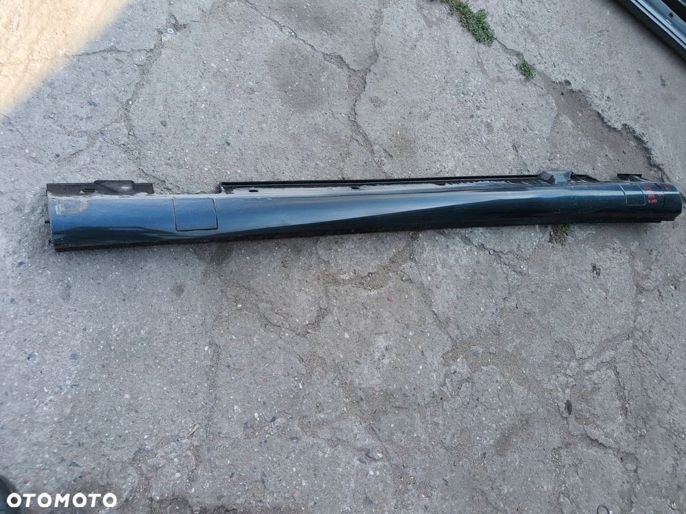 MERCEDES E KLASA W212 AMG KOMBI LISTWA PROGOWA PRAWA 197 - 3