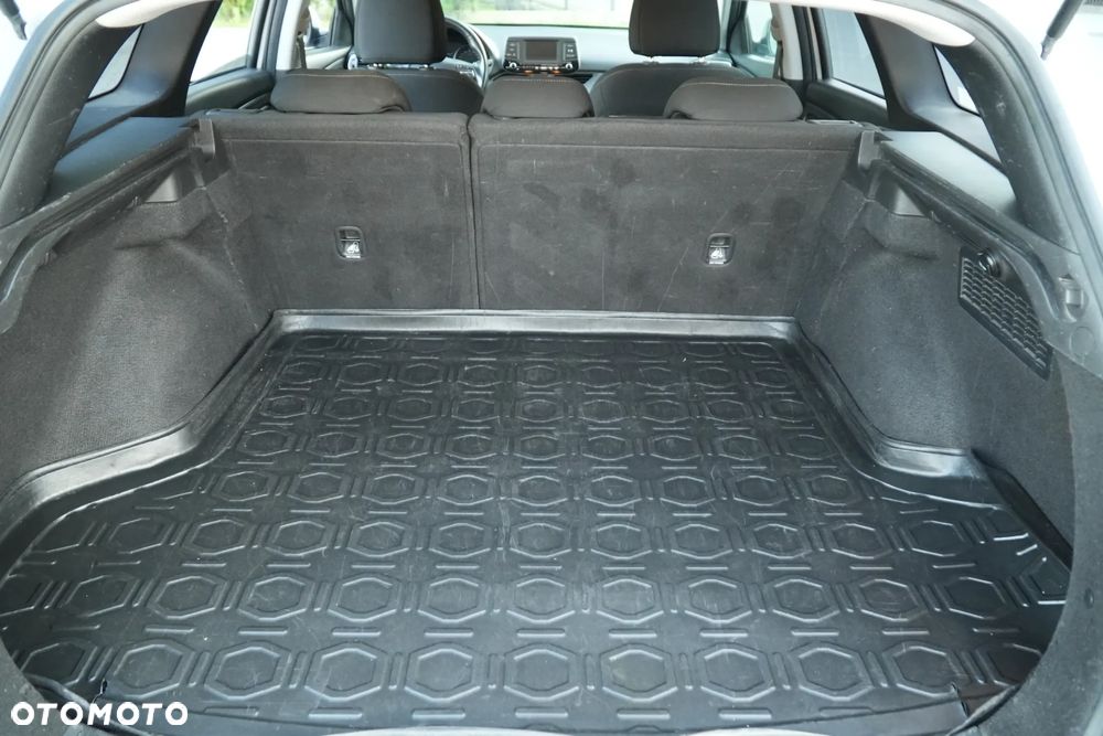 Hyundai i30 1.0 T-GDI GPF Classic + - 29
